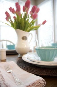 spring_tablescape_tulips